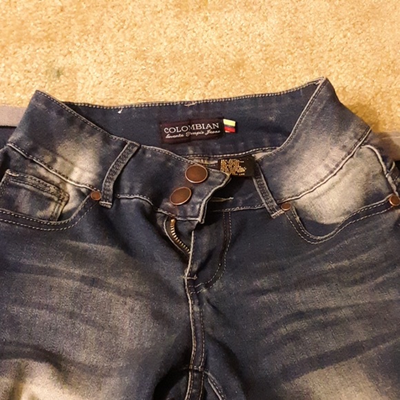 COLUMBIAN  Levan ta Pompis 'Diva Jeans' - Picture 3 of 6